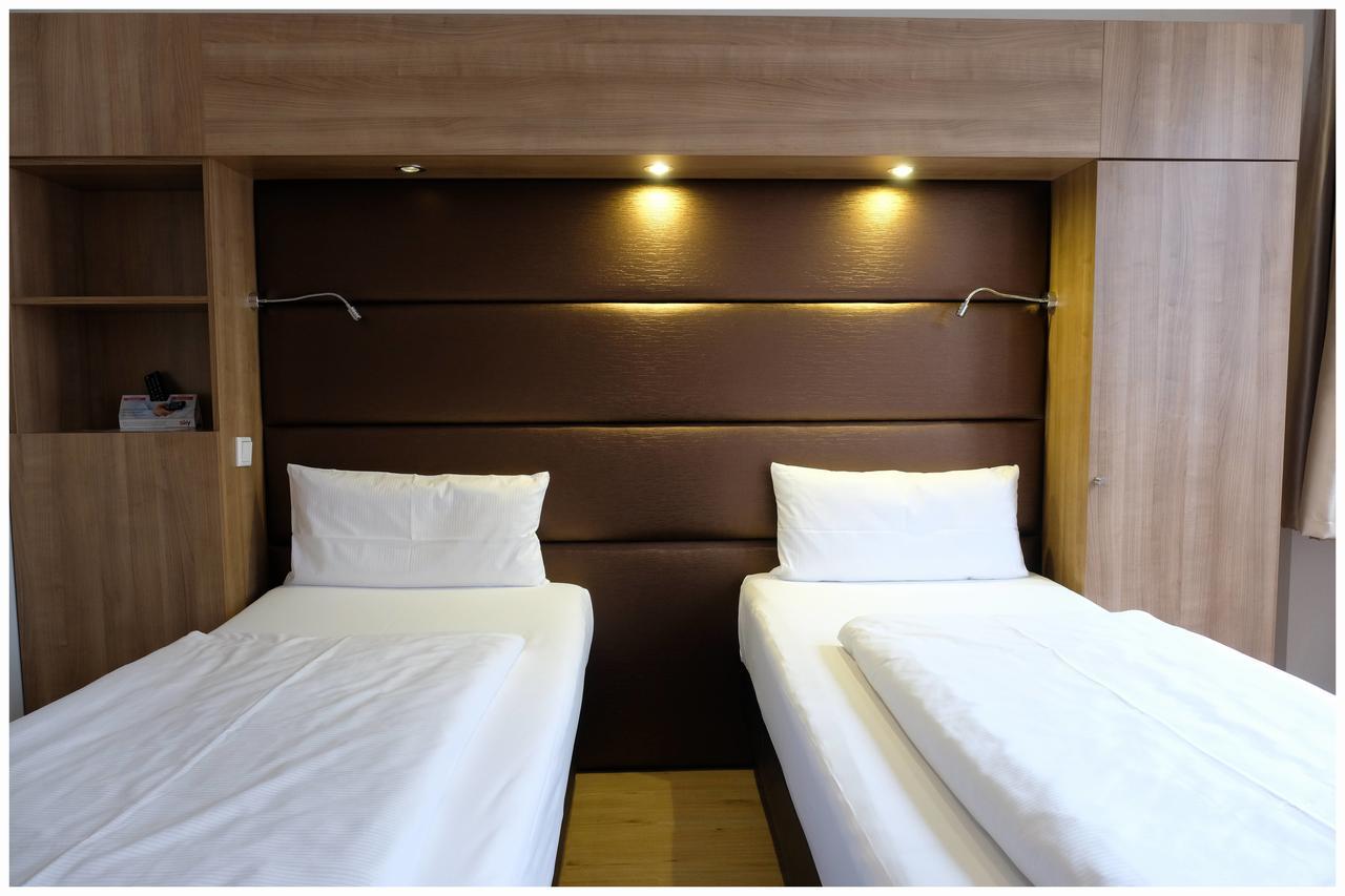 Motel Plus Berlin Berlim